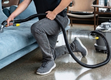 Kärcher Puzzi 8/1 Adv Spray Extraction Cleaner